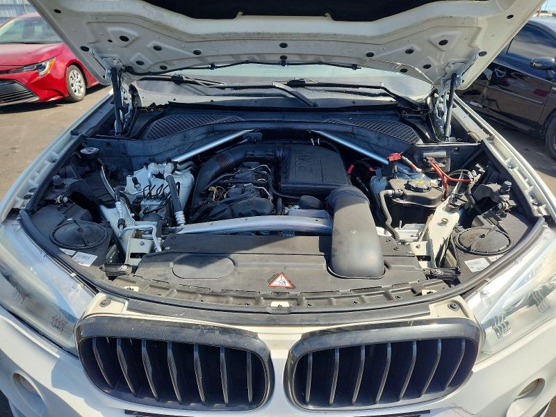 65416106 :رقم المزاد ، 5UXKR0C55F0P10248 vin ، 2015 Bmw X5 مزاد بيع