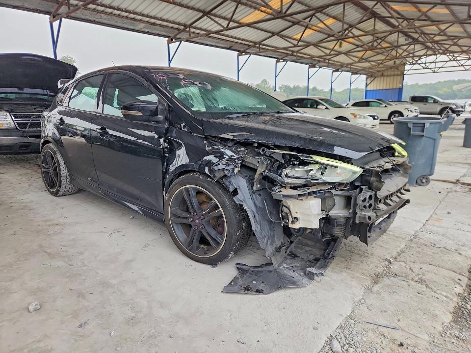 66750966 :رقم المزاد ، 1FADP3L94GL244063 vin ، 2016 Ford Focus مزاد بيع