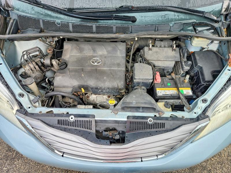 63673856 :رقم المزاد ، 5TDYK3DC0FS550906 vin ، 2015 Toyota Sienna مزاد بيع
