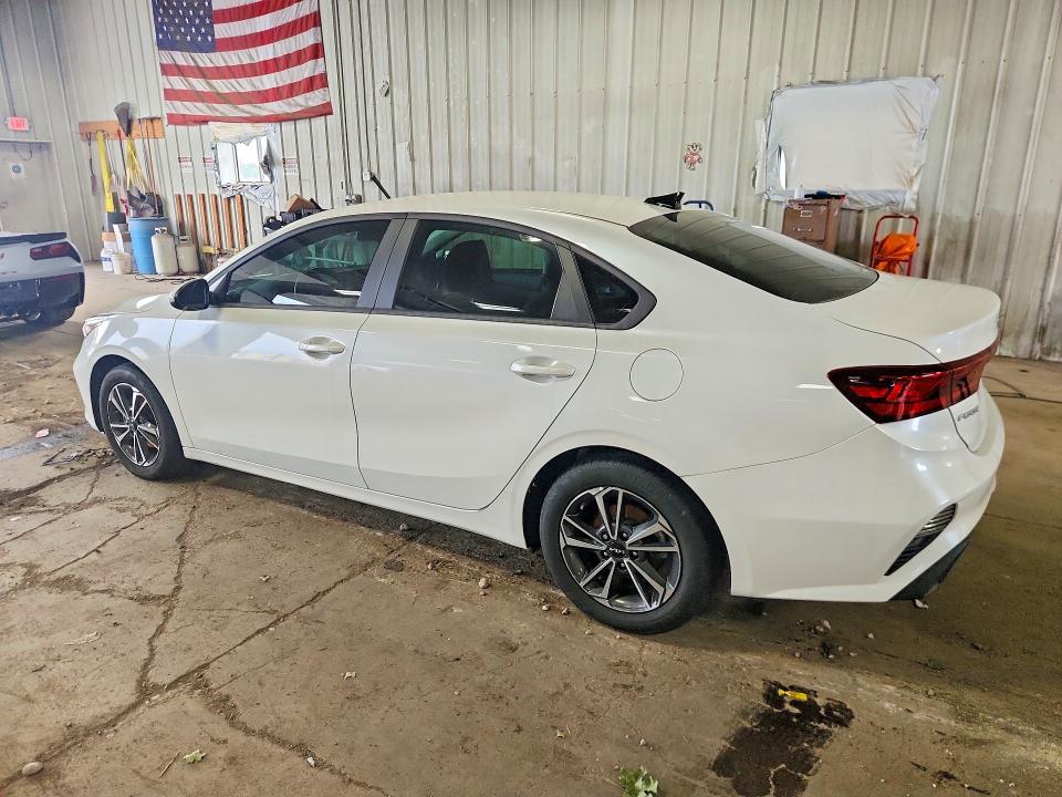 2024 Kia Forte მანქანა იყიდება აუქციონზე, vin: 3KPF24AD0RE760351, აუქციონის ნომერი: 66964186