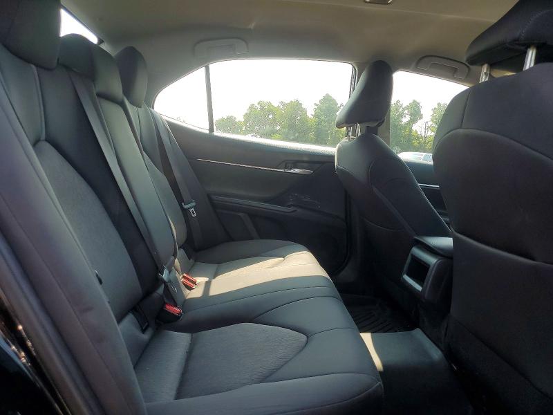 65103826 :رقم المزاد ، 4T1C11AK2PU833331 vin ، 2023 Toyota Camry مزاد بيع