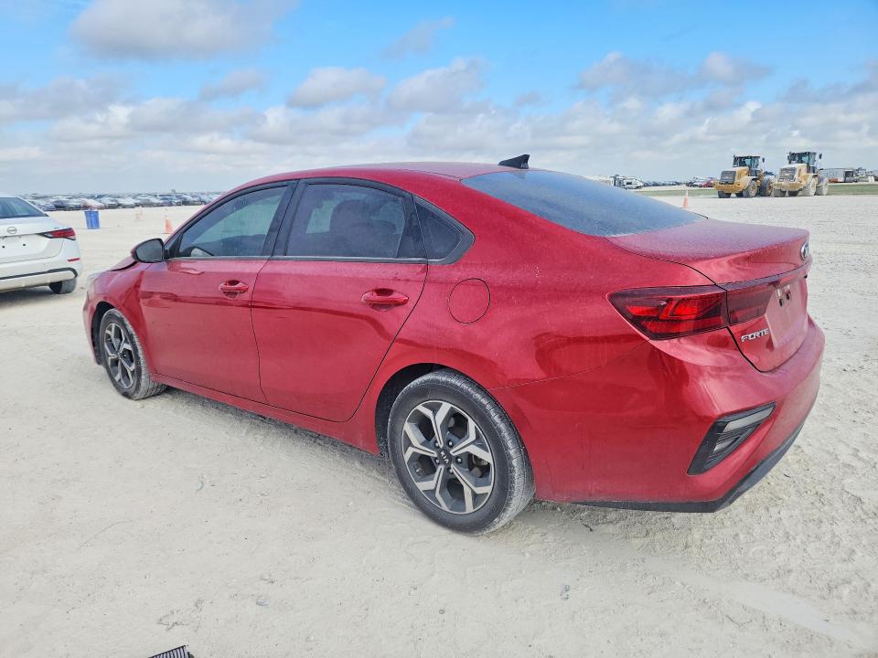 64085476 :رقم المزاد ، 3KPF24AD6ME387700 vin ، 2021 Kia Forte مزاد بيع
