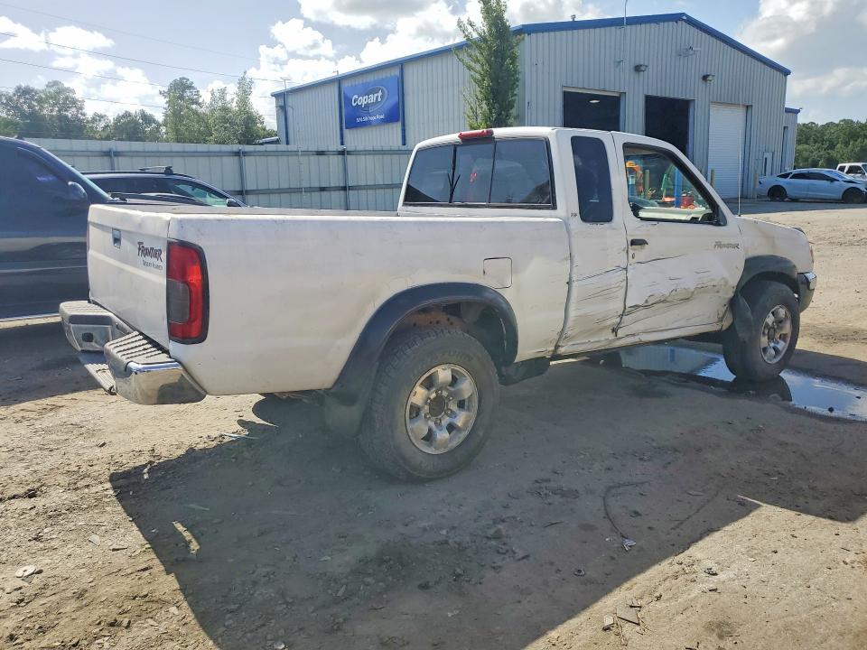 2000 Nissan Frontier მანქანა იყიდება აუქციონზე, vin: 1N6ED26T9YC394192, აუქციონის ნომერი: 62715926