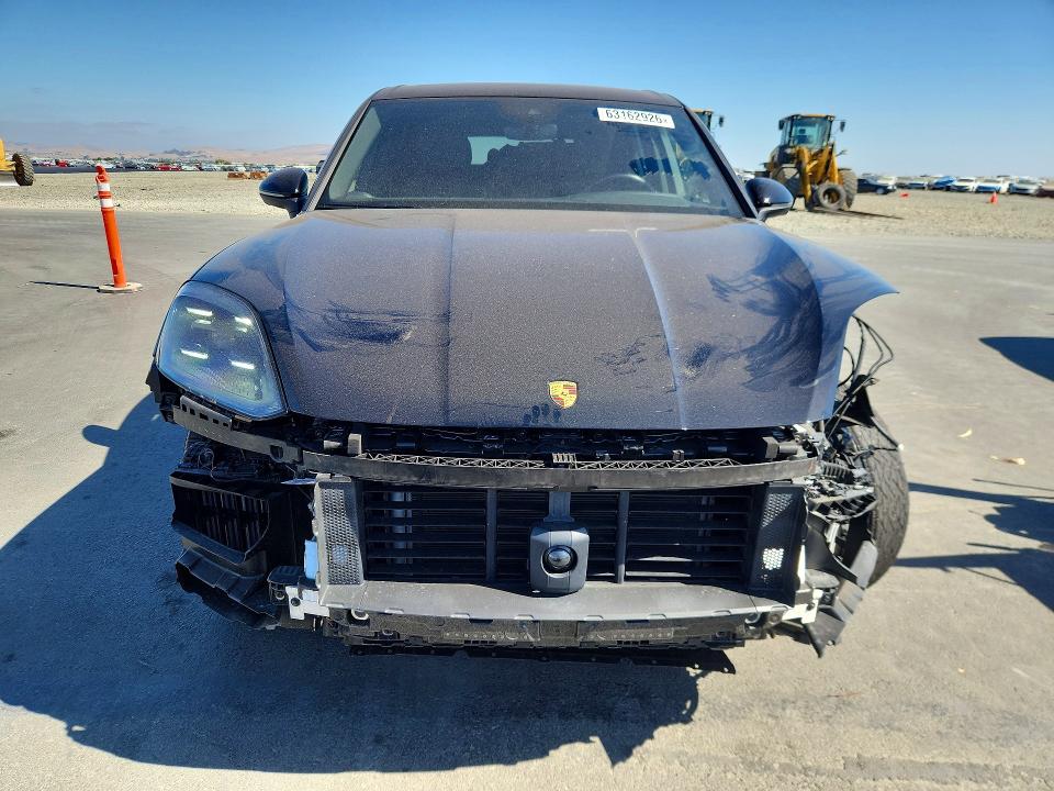 Продажа на аукционе авто 2024 Porsche Cayenne, vin: WP1AA2AY4RDA03943, номер лота: 63162926