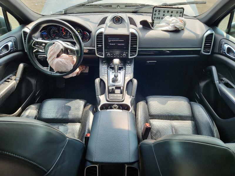 64050206 :رقم المزاد ، WP1AA2A20HKA90181 vin ، 2017 Porsche Cayenne مزاد بيع