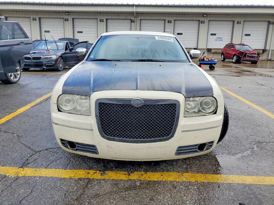 64989566 :رقم المزاد ، 2C3KA63H37H811327 vin ، 2007 Chrysler 300c مزاد بيع