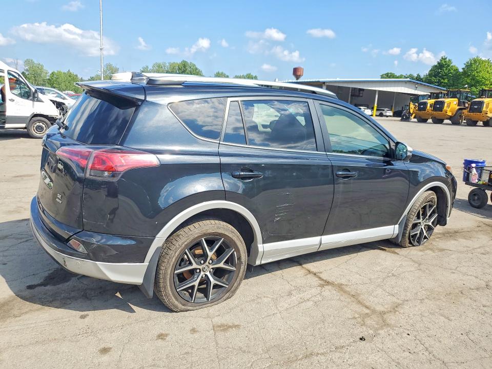 63966166 :رقم المزاد ، JTMJFREV0GJ077192 vin ، 2016 Toyota Rav4 مزاد بيع