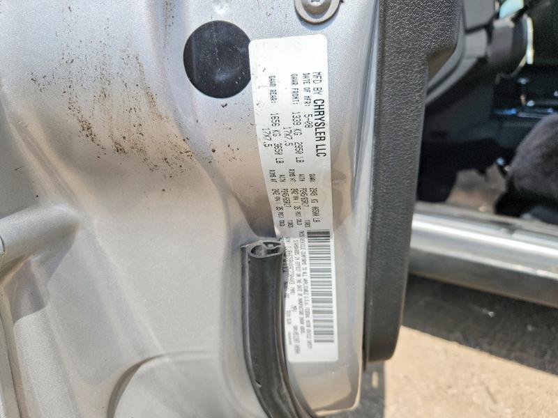 66206296 :رقم المزاد ، 1J8HG58NX8C230403 vin ، 2008 Jeep Commander مزاد بيع