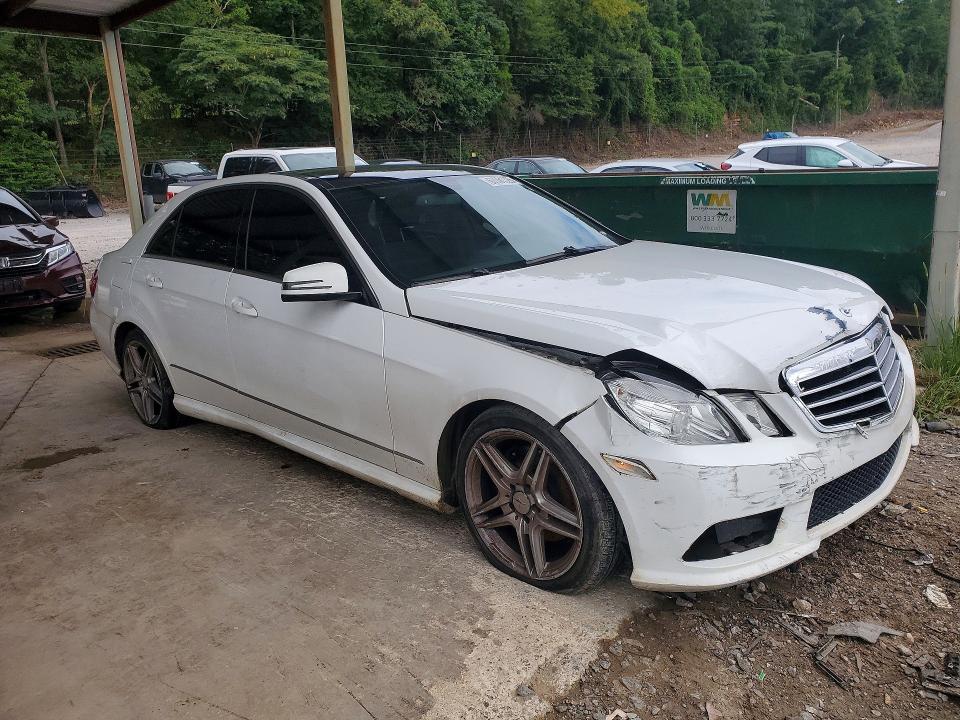 2013 Mercedes-benz E მანქანა იყიდება აუქციონზე, vin: WDDHF5KB3DA684853, აუქციონის ნომერი: 63561326