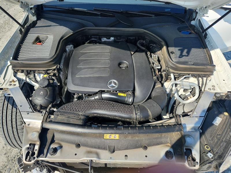 64416896 :رقم المزاد ، W1N0G8DB3NV382582 vin ، 2022 Mercedes-benz Glc مزاد بيع