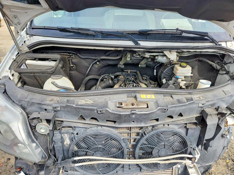 64437816 :رقم المزاد ، 8BRPE7DD8GE123238 vin ، 2016 Mercedes-benz Sprinter مزاد بيع