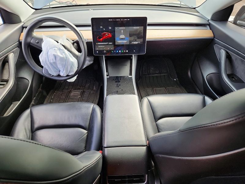 61702166 :رقم المزاد ، 5YJ3E1EAXLF720711 vin ، 2020 Tesla Model 3 مزاد بيع