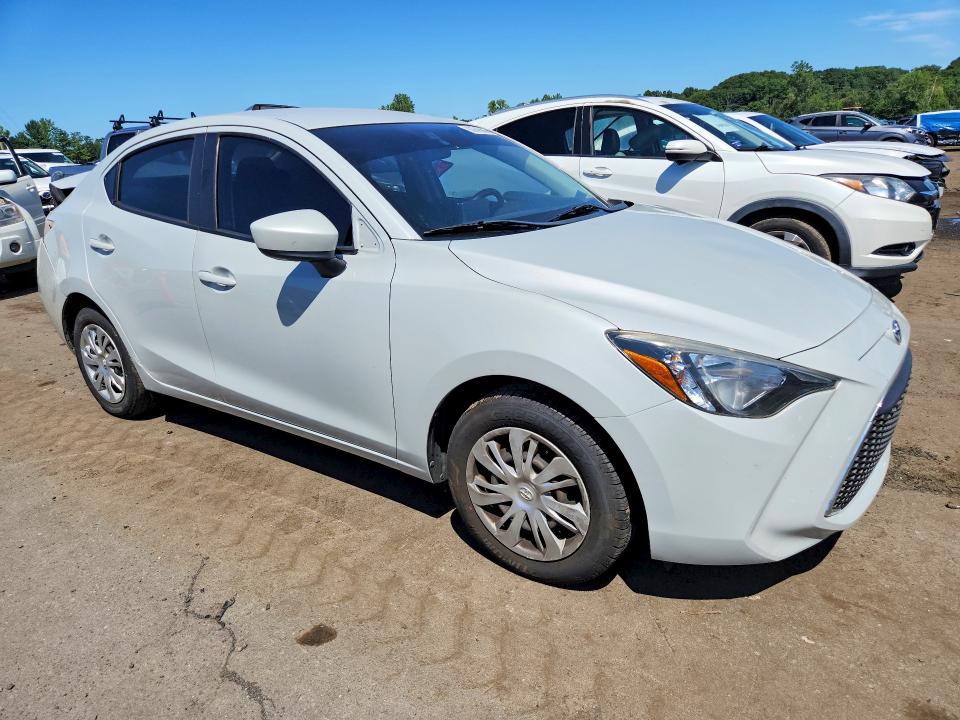 2019 Toyota Yaris მანქანა იყიდება აუქციონზე, vin: 3MYDLBYV9KY524987, აუქციონის ნომერი: 63645036