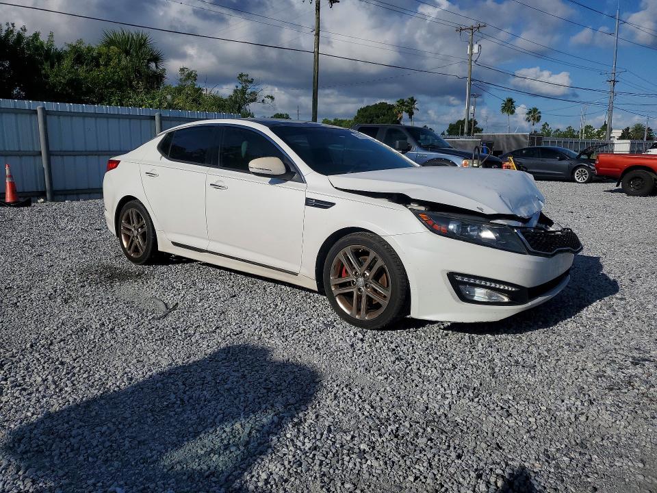2013 Kia Optima მანქანა იყიდება აუქციონზე, vin: 5XXGR4A62DG097317, აუქციონის ნომერი: 65523396