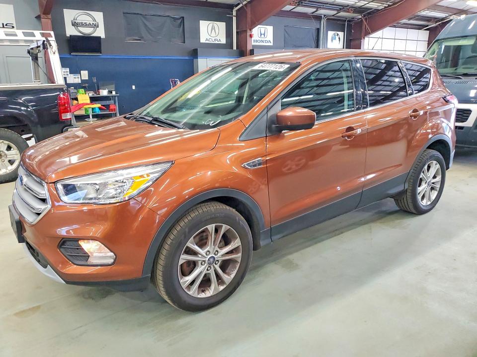64777126 :رقم المزاد ، 1FMCU9GD1HUA86966 vin ، 2017 Ford Escape مزاد بيع