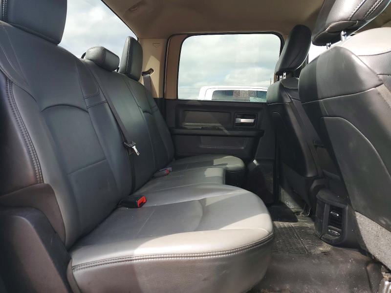 63327896 :رقم المزاد ، 3C6UR5CJ4KG512584 vin ، 2019 Ram 2500 مزاد بيع