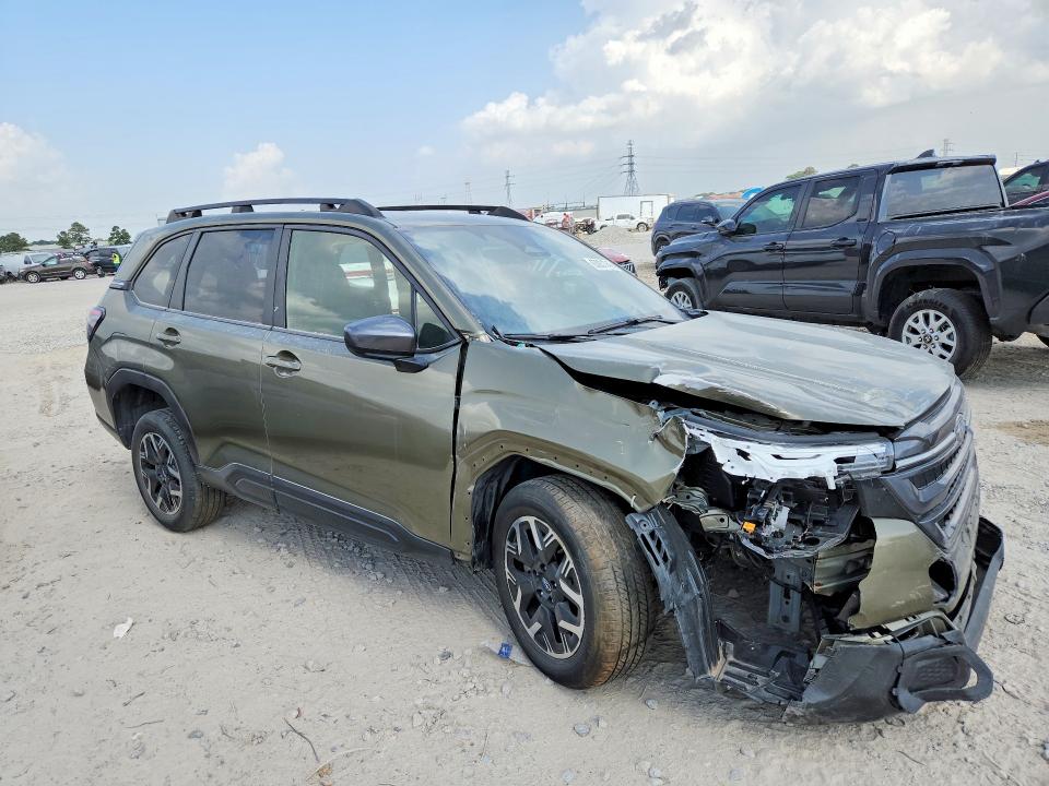 Продажа на аукционе авто 2025 Subaru Forester, vin: JF2SLDDC3SH452123, номер лота: 63931746