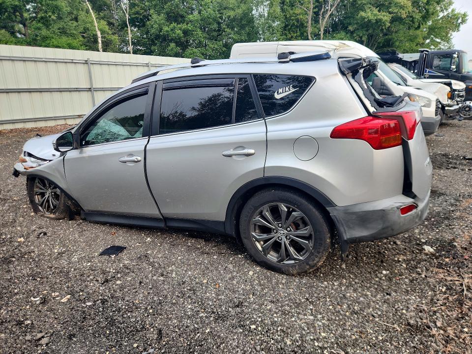2015 Toyota Rav4 მანქანა იყიდება აუქციონზე, vin: JTMRFREVXFD114605, აუქციონის ნომერი: 64813476