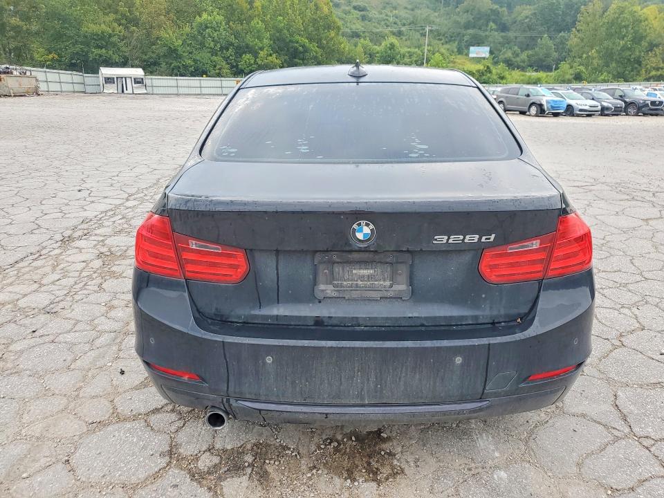 2014 Bmw 328 მანქანა იყიდება აუქციონზე, vin: WBA3D3C5XEK155576, აუქციონის ნომერი: 67174506