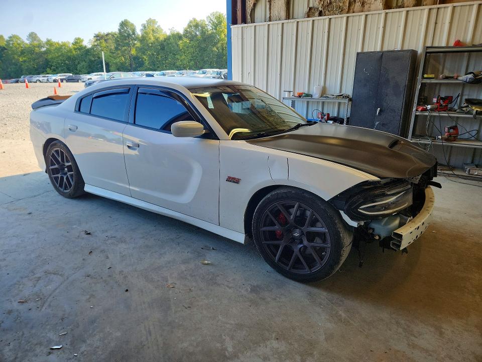 65739716 :رقم المزاد ، 2C3CDXGJ1FH892647 vin ، 2015 Dodge Charger مزاد بيع
