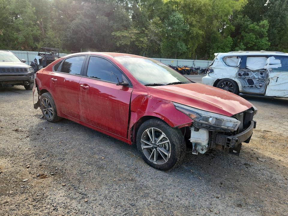63792406 :رقم المزاد ، 3KPF24AD9RE776578 vin ، 2024 Kia Forte مزاد بيع