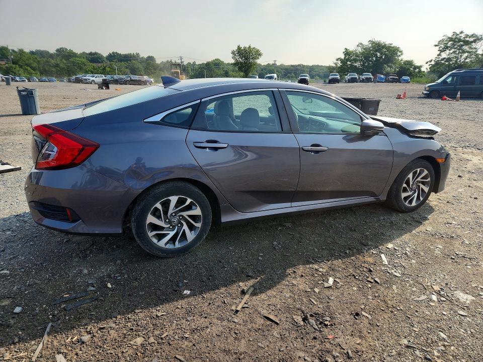 64310806 :رقم المزاد ، 2HGFC2F79HH530994 vin ، 2017 Honda Civic مزاد بيع
