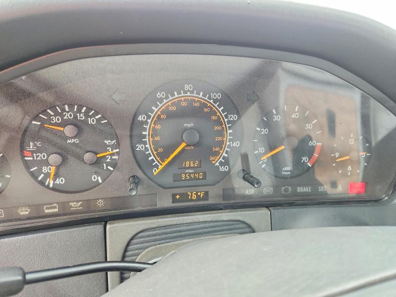 64100846 :رقم المزاد ، WDBGA51E0PA086660 vin ، 1993 Mercedes-benz 500 مزاد بيع