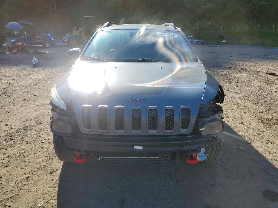 65617796 :رقم المزاد ، 1C4PJMBS9EW186353 vin ، 2014 Jeep Cherokee مزاد بيع