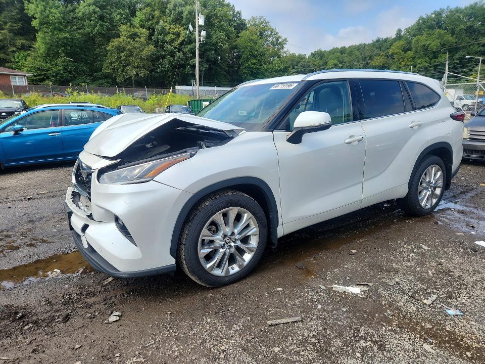 2022 Toyota Highlander მანქანა იყიდება აუქციონზე, vin: 5TDDZRBH2NS184702, აუქციონის ნომერი: 66719196