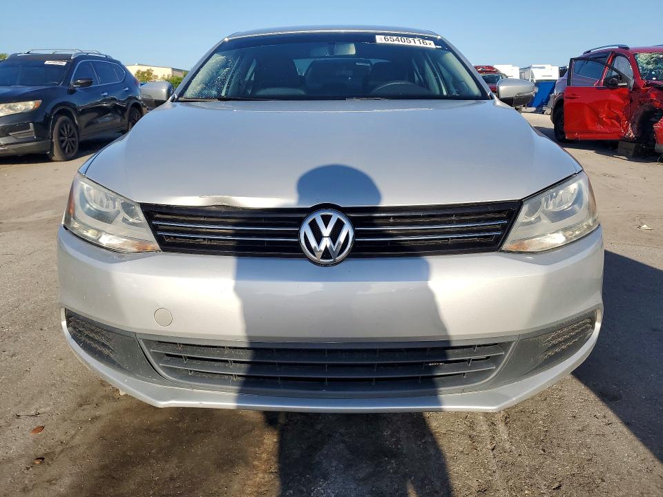 65405116 :رقم المزاد ، 3VWD07AJ9EM239775 vin ، 2014 Volkswagen Jetta مزاد بيع