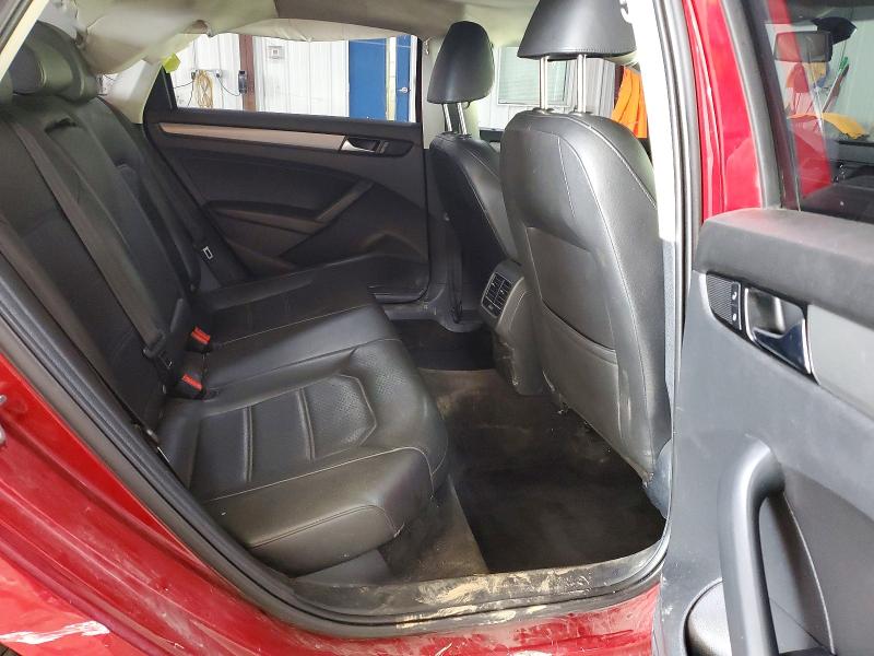66251466 :رقم المزاد ، 1VWBV7A36FC042205 vin ، 2015 Volkswagen Passat مزاد بيع