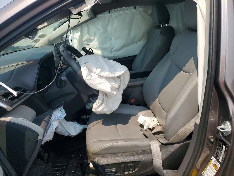 64135956 :رقم المزاد ، 5TDYRKEC4NS093309 vin ، 2022 Toyota Sienna مزاد بيع