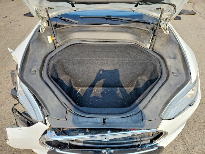 2015 Tesla Model S მანქანა იყიდება აუქციონზე, vin: 5YJSA1H49FF098040, აუქციონის ნომერი: 62629746