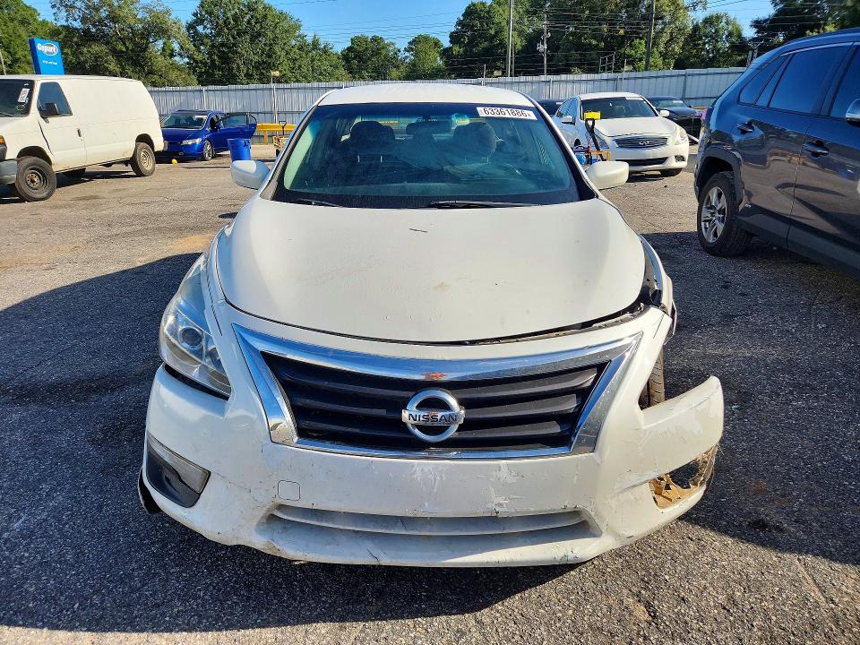 2013 Nissan Altima მანქანა იყიდება აუქციონზე, vin: 1N4AL3AP4DN417094, აუქციონის ნომერი: 63361886