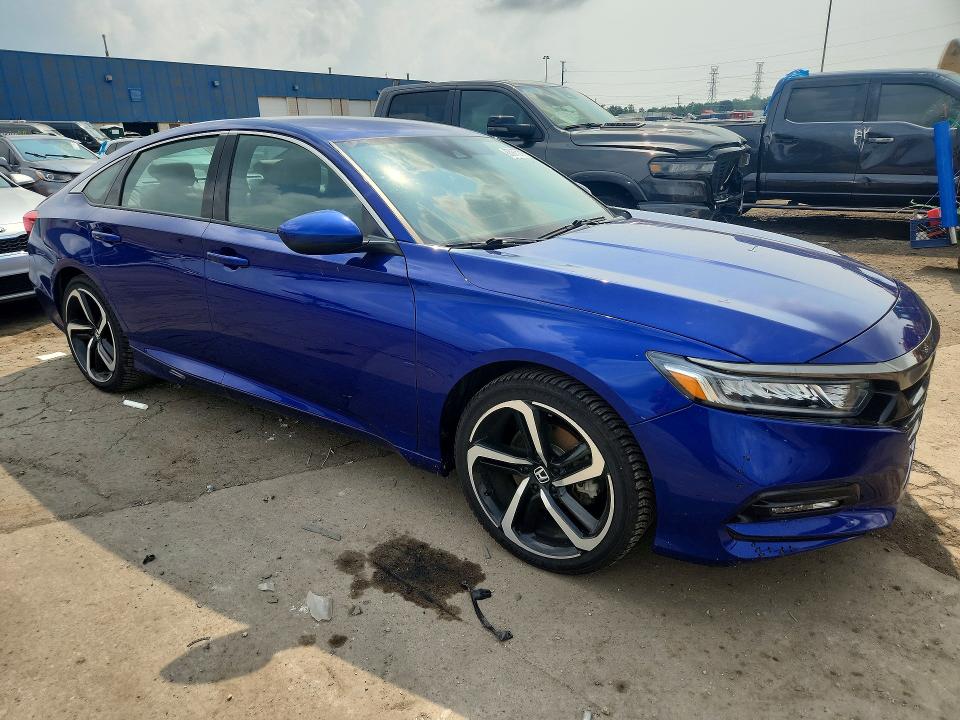 2018 Honda Accord მანქანა იყიდება აუქციონზე, vin: 1HGCV1F3XJA014894, აუქციონის ნომერი: 65375266