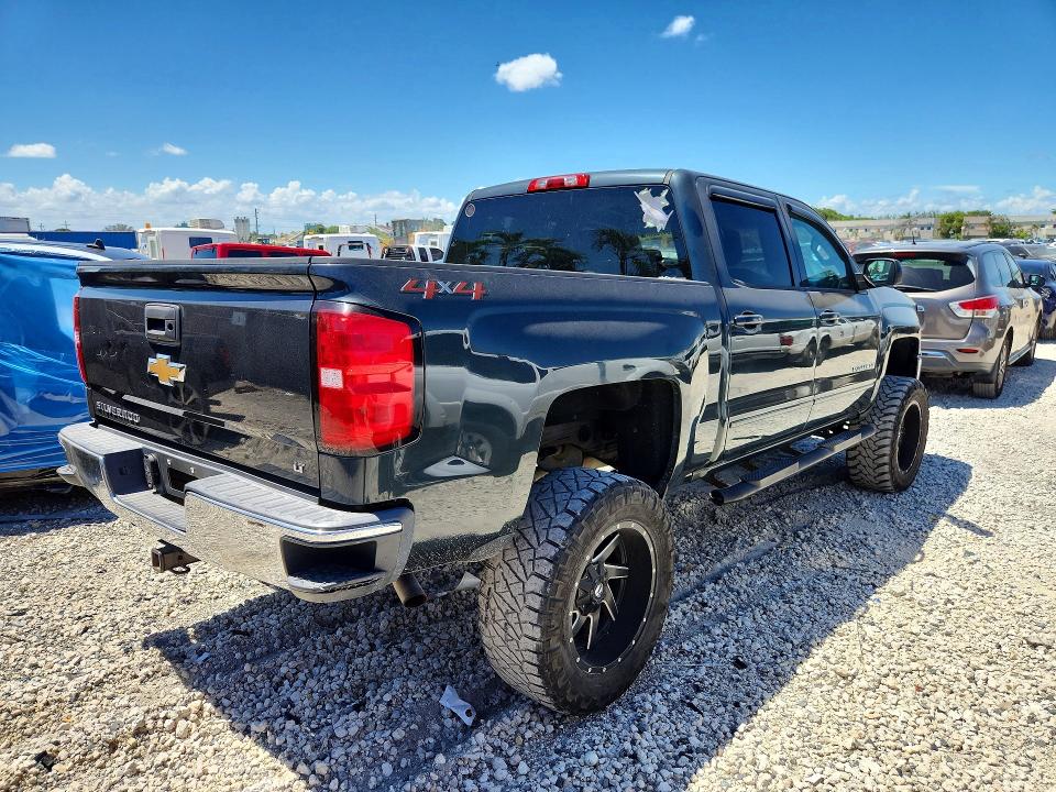 Продаж на аукціоні авто 2018 Chevrolet Silverado, vin: 3GCUKREC6JG157872, номер лоту: 64732676