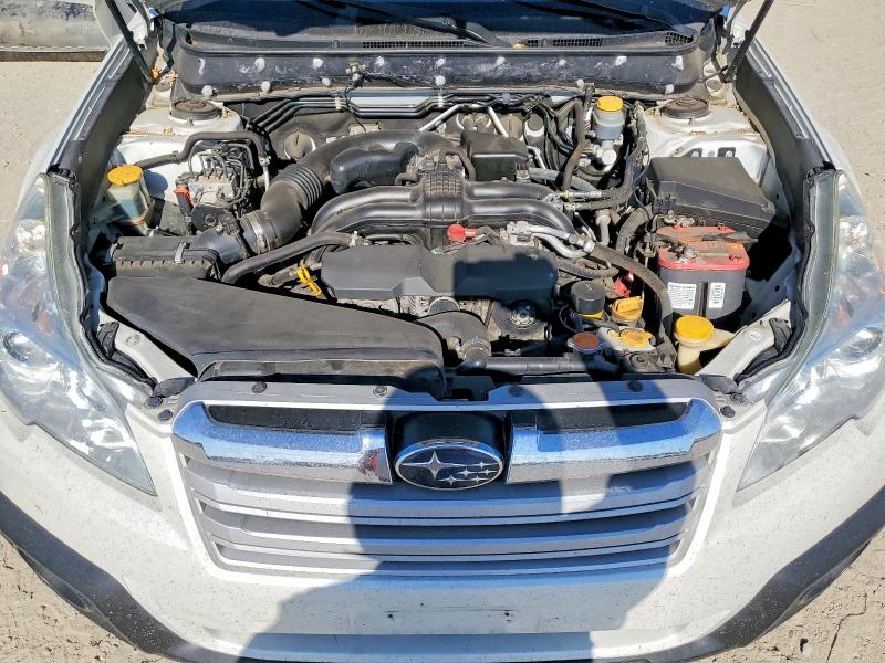 2014 Subaru Outback მანქანა იყიდება აუქციონზე, vin: 4S4BRBCC5E3282153, აუქციონის ნომერი: 64495856