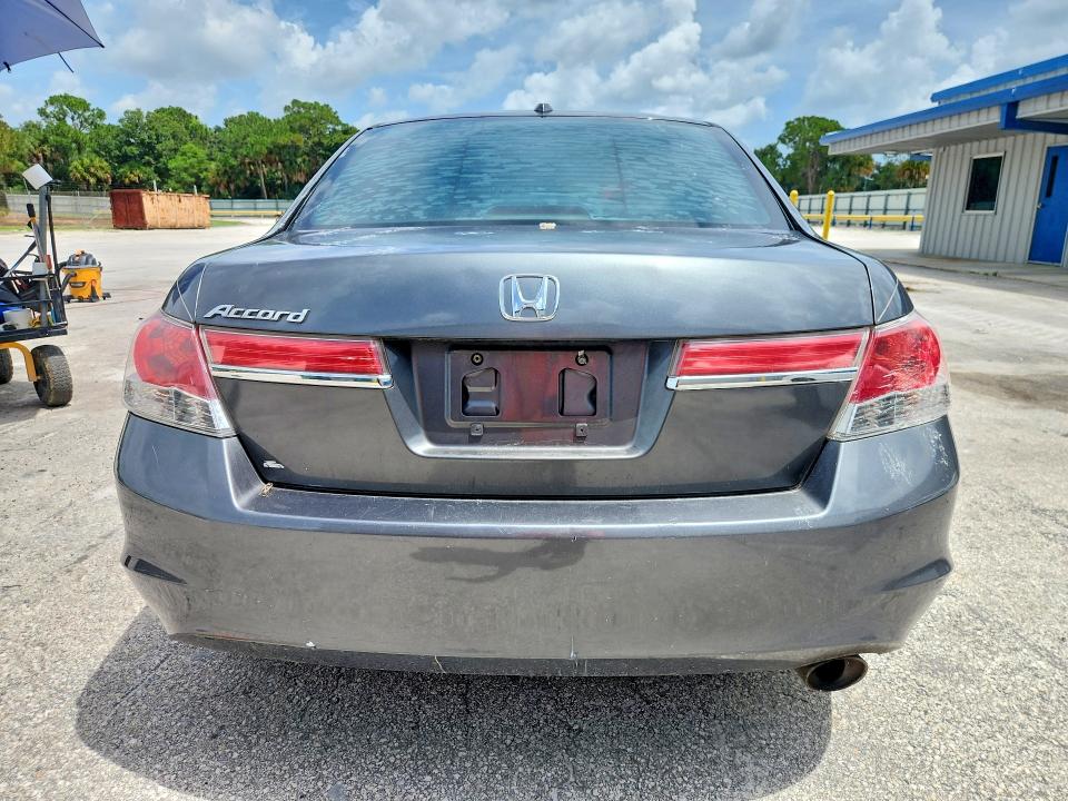 2011 Honda Accord მანქანა იყიდება აუქციონზე, vin: 1HGCP2F88BA072452, აუქციონის ნომერი: 63355936