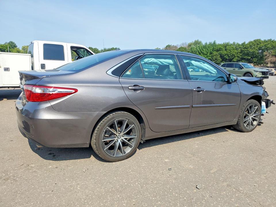 Aukcja sprzedaży 2017 Toyota Camry, vin: 4T1BF1FK0HU663915, numer aukcji: 64076356