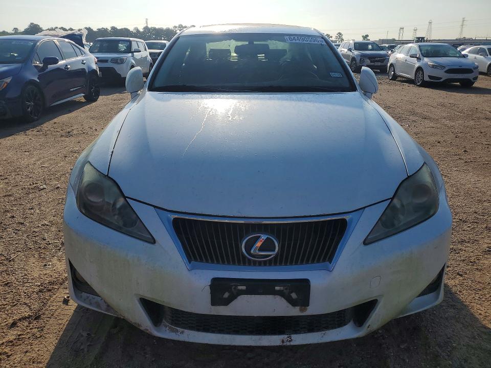 2011 Lexus Is მანქანა იყიდება აუქციონზე, vin: JTHCF5C21B5048990, აუქციონის ნომერი: 64490596