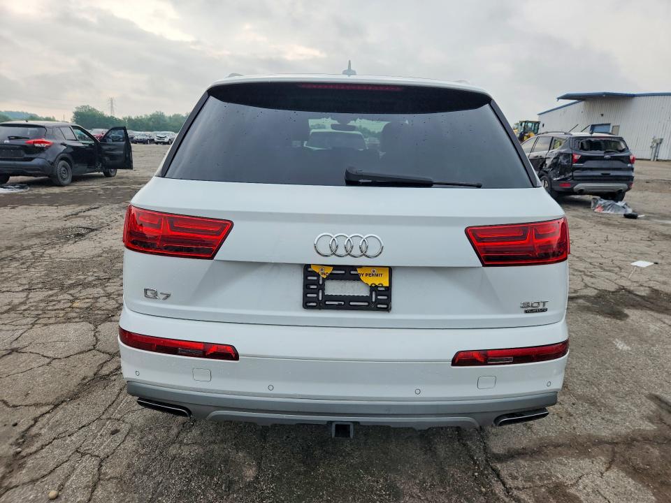 Продаж на аукціоні авто 2017 Audi Q7, vin: WA1LAAF71HD000852, номер лоту: 64310306