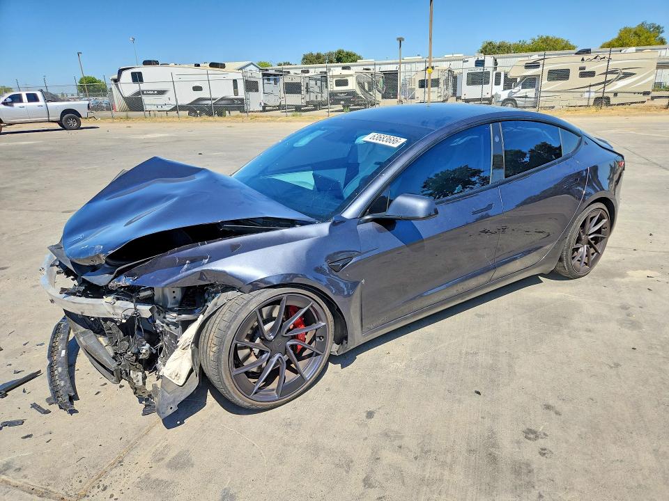 63683686 :رقم المزاد ، 5YJ3E1ET5RF835887 vin ، 2024 Tesla Model 3 مزاد بيع