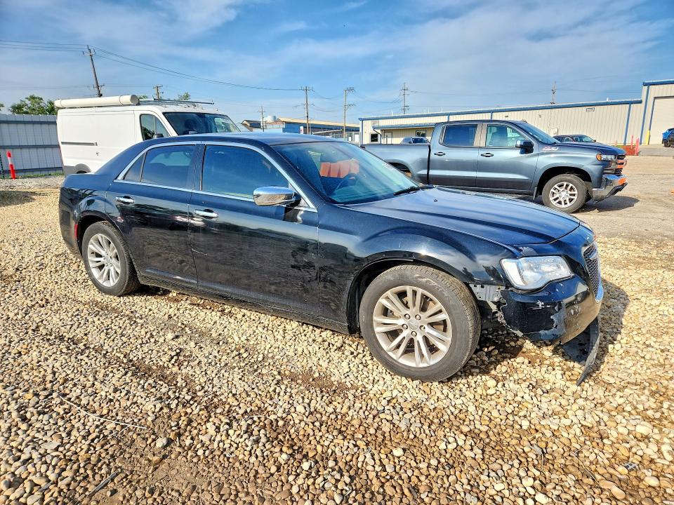 Продаж на аукціоні авто 2016 Chrysler 300c, vin: 2C3CCAEG3GH135631, номер лоту: 65652416