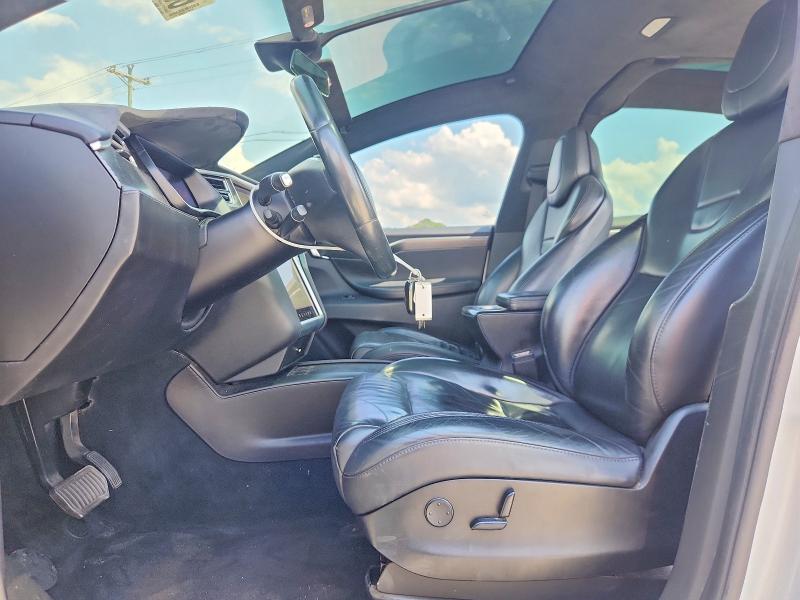 66407356 :رقم المزاد ، 5YJXCBE24HF044673 vin ، 2017 Tesla Model X مزاد بيع