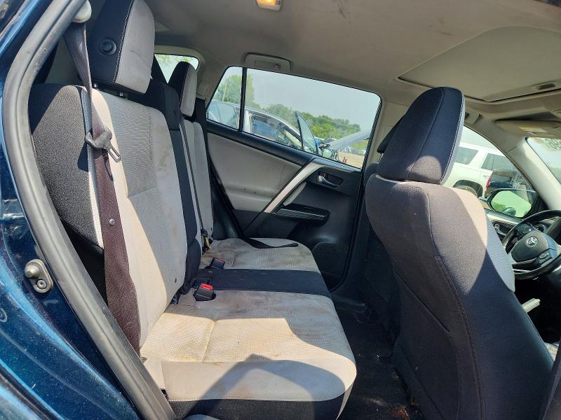 63947696 :رقم المزاد ، JTMRFREV5JJ737642 vin ، 2018 Toyota Rav4 مزاد بيع