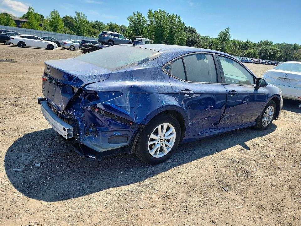 Продаж на аукціоні авто 2026 Toyota Camry, vin: 4T1DBADK1TU037614, номер лоту: 64222896