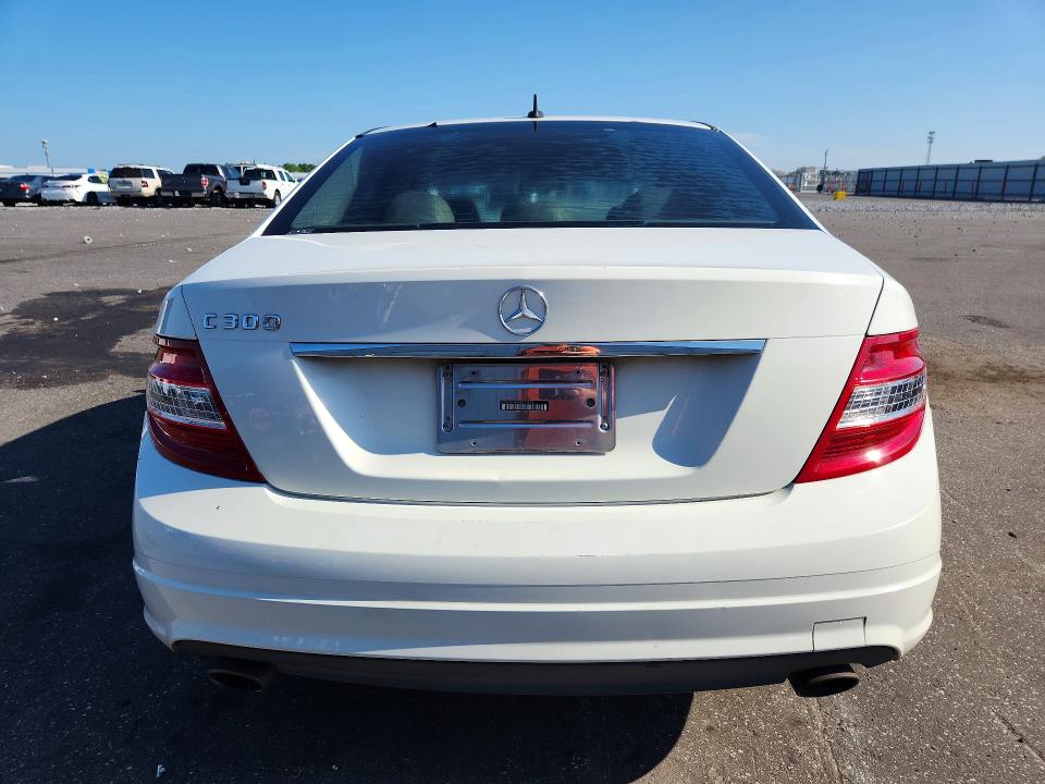 2009 Mercedes-benz C მანქანა იყიდება აუქციონზე, vin: WDDGF54XX9R073179, აუქციონის ნომერი: 64301426