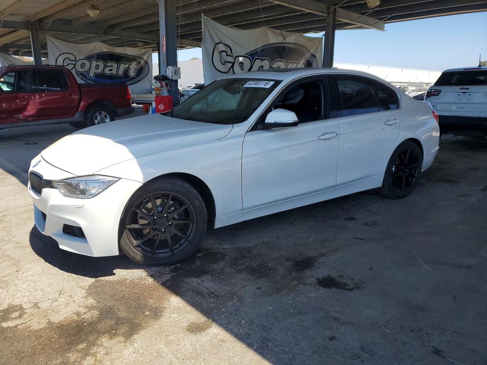 2013 Bmw 328 მანქანა იყიდება აუქციონზე, vin: WBA3B3C51DF541543, აუქციონის ნომერი: 62085116