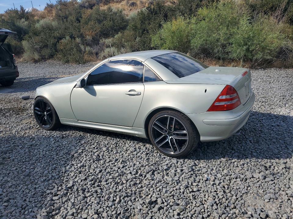 Aukcja sprzedaży 2002 Mercedes-benz Slk, vin: WDBKK65F42F266638, numer aukcji: 64496216