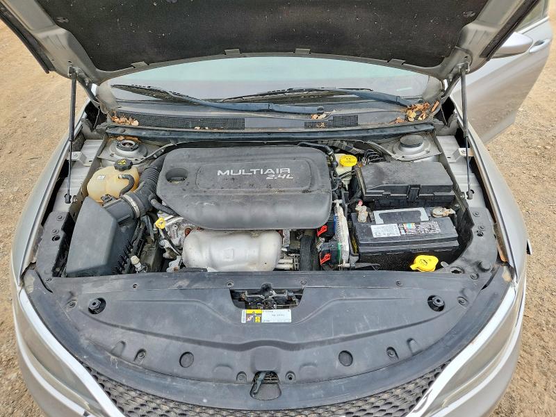 63008306 :رقم المزاد ، 1C3CCCAB4FN666784 vin ، 2015 Chrysler 200 مزاد بيع